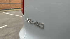 Volvo Xc40 1.5 T3 [163] R DESIGN 5dr Petrol Estate